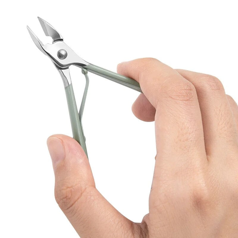 coupe ongle voyage cabine