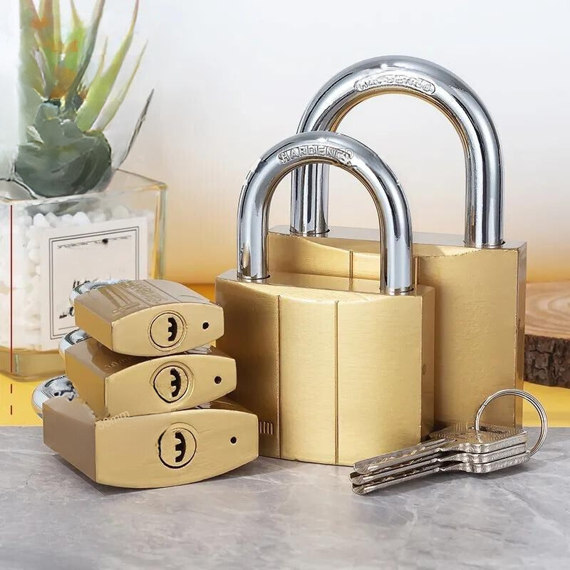 petit cadenas valise